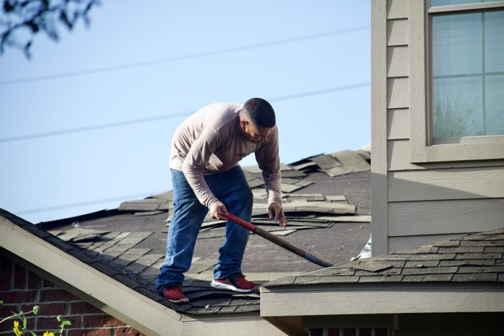 handyman roofing repair
