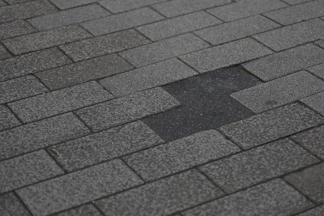 patching asphalt shingles
